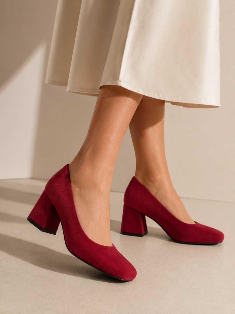 Stuart Weitzman Red Suede Block Heel Pumps Almond Toe Slip On Heels Sz 11